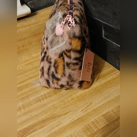 Leopard Print Faux Fur Bag - Picture 6 of 6